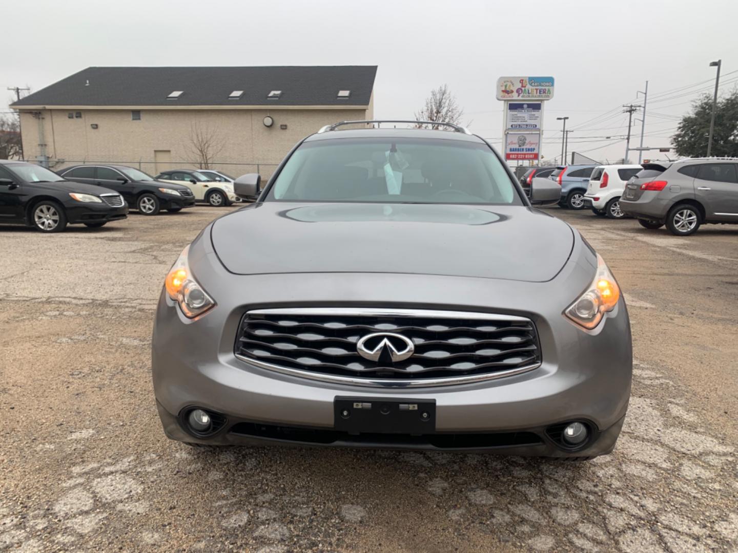 2009 Gray /Black Infiniti FX FX35 2WD (JNRAS18U39M) with an 3.5L V6 DOHC 24V engine, Automatic transmission, located at 1830 North Belt Line Road, Irving, TX, 75061, (469) 524-0199, 32.834373, -96.993584 - Photo#1